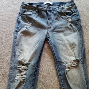 KanCan Distressed Frayed Hem Skinny Jeans